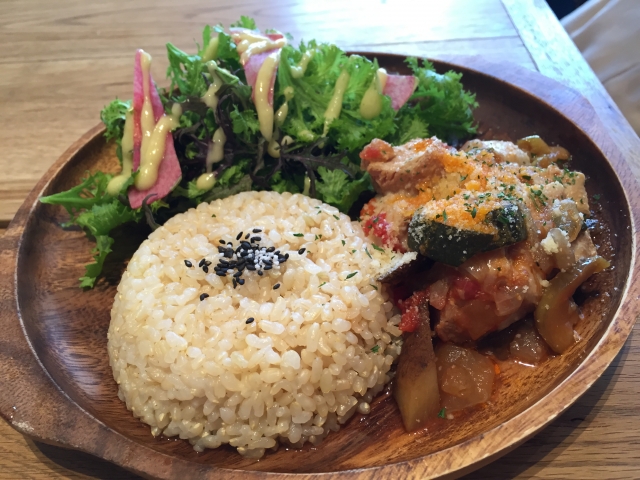 %e7%8e%84%e7%b1%b3%e3%82%ab%e3%83%95%e3%82%a7%e9%a3%af