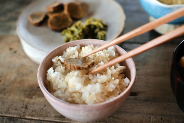 %e7%8e%84%e7%b1%b3%e3%81%93%e3%82%99%e9%a3%af%e3%81%ae%e9%a3%9f%e4%ba%8b